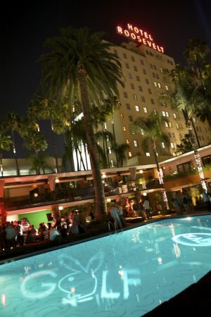 (2009 Finals/Hollywood) Pool party at the Roosevelt Hotel